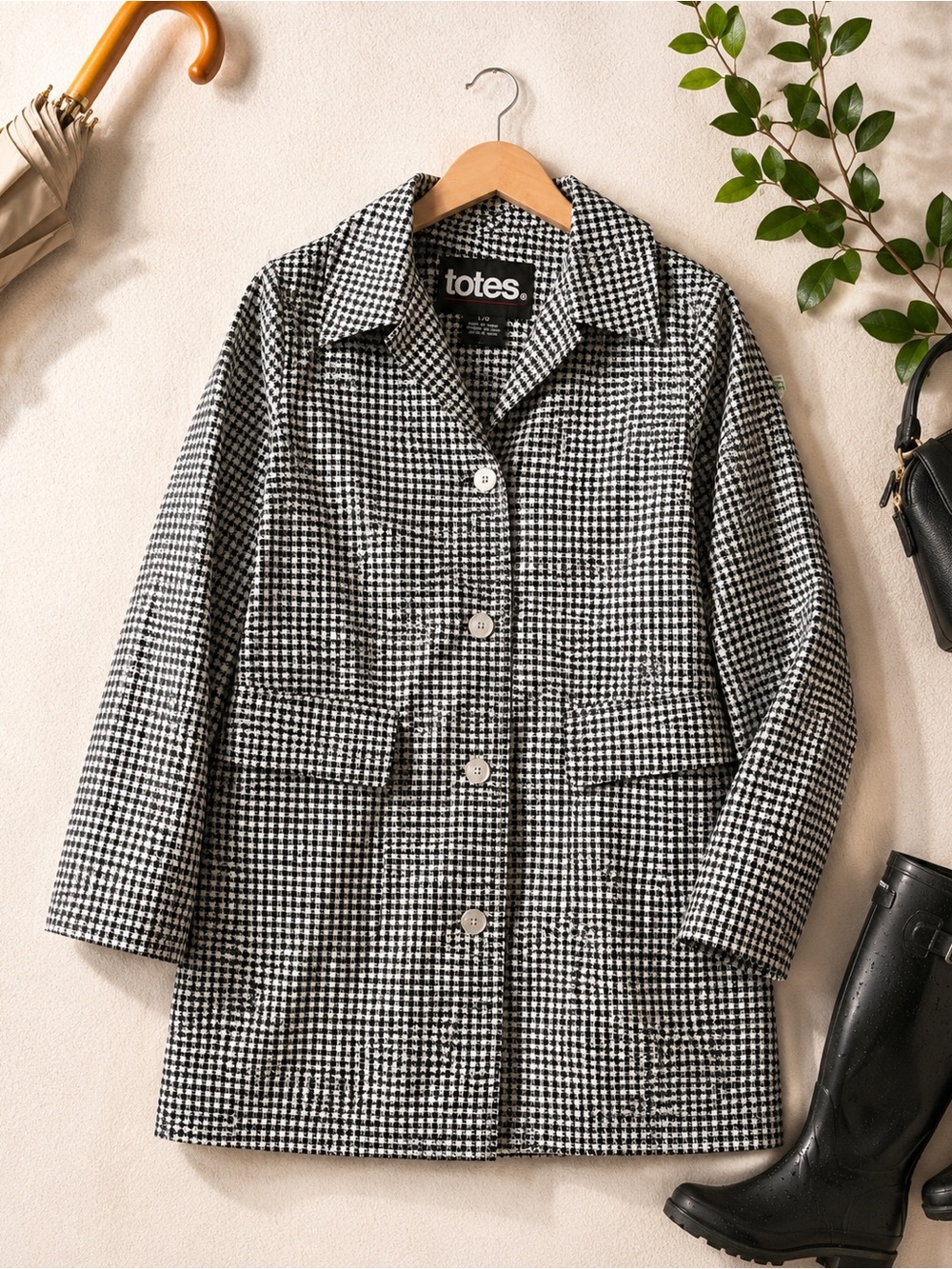totes Black & White Houndstooth Trench Coat